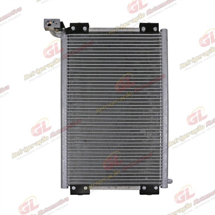 Condensador Caminhão Volkswagen Tractor 18-310/ Delivery 10-160 até 2017 Fluxo Paralelo OEM: 2T0820413A
